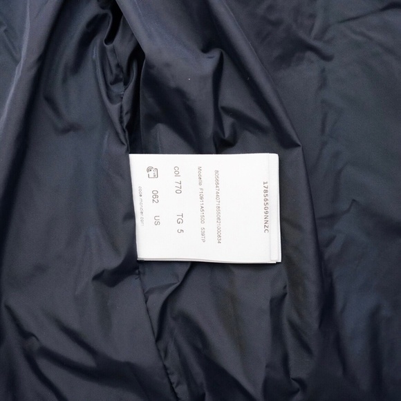 Moncler Bert Hooded Jacket Down Filled Size 4 Large New - Picture 7 of 9